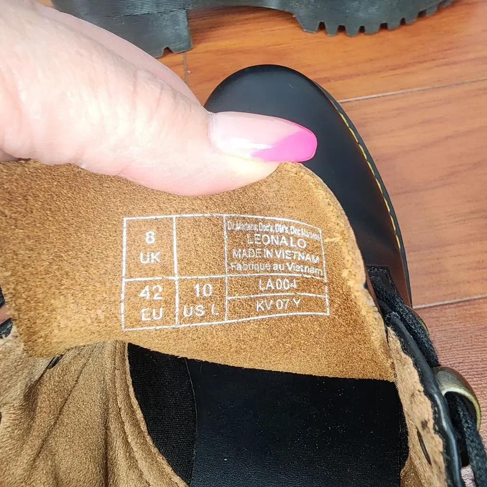 Dr. Martens *preowned keywords
